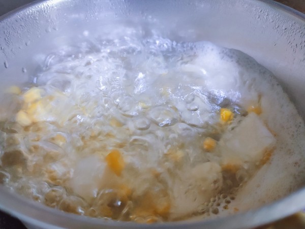 南瓜玉米马蹄梨子饮的做法步骤：4