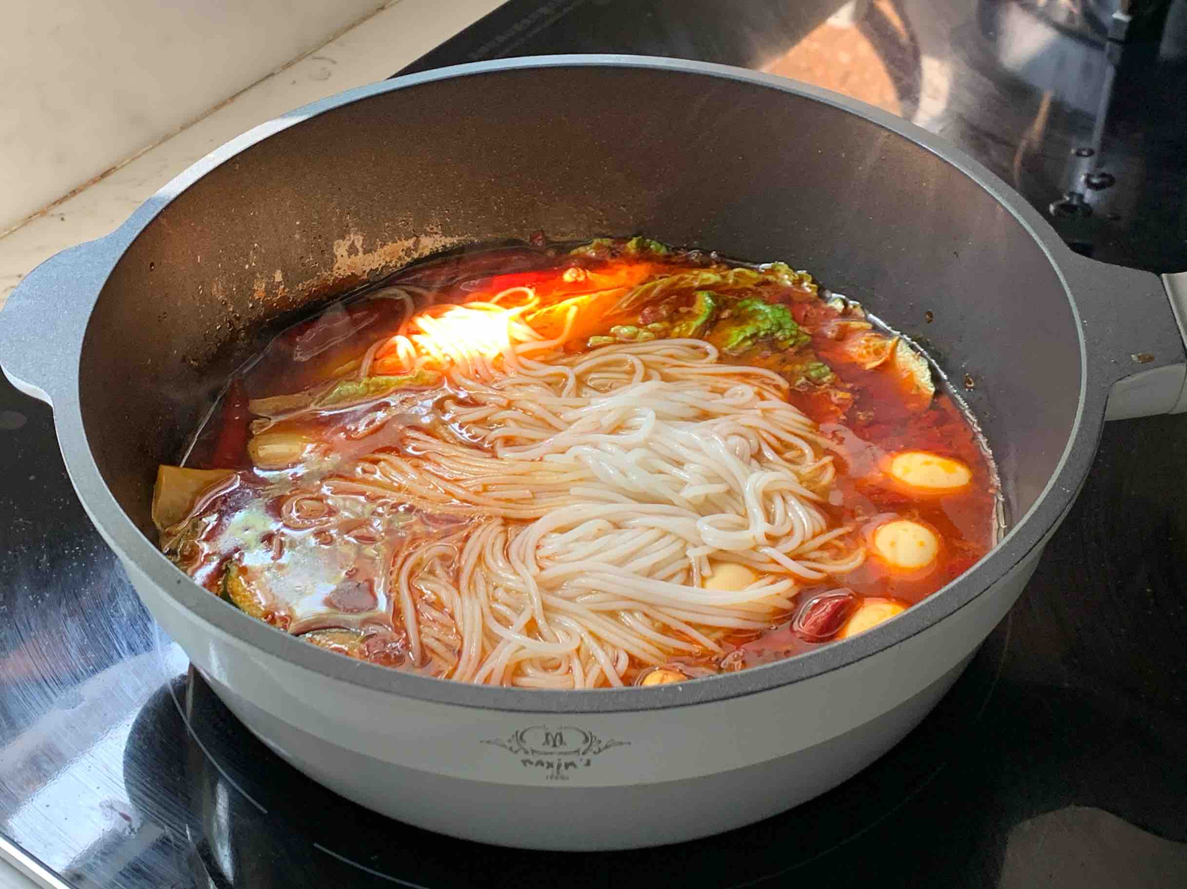 重庆火锅米线的做法步骤:5