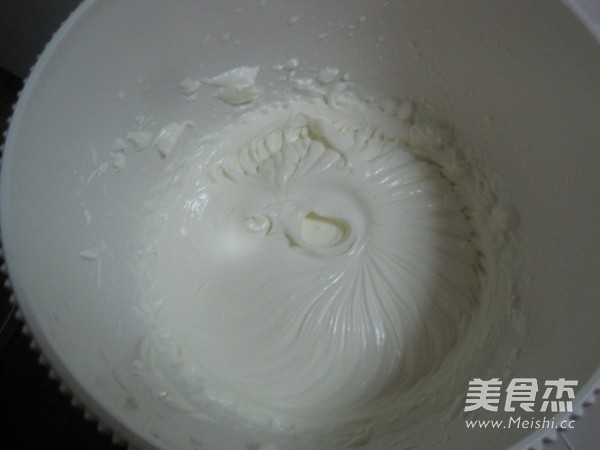 6寸芒果慕斯蛋糕的做法步骤:4