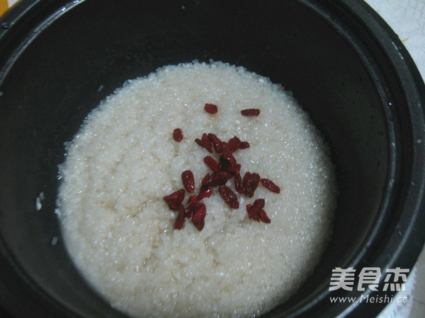 枸杞米饭的做法步骤:2
