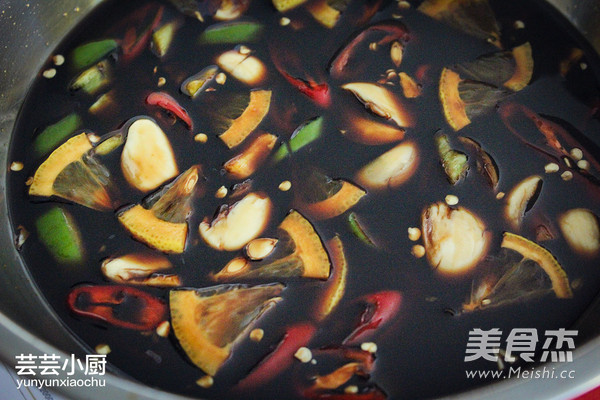 凉拌海蜇头的做法步骤:3