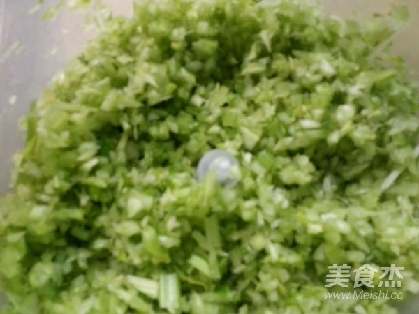 芹菜猪肉包子的做法步骤:6
