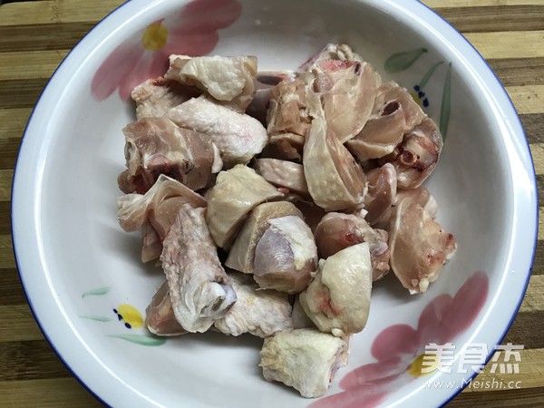 重庆鸡公煲的做法步骤：1