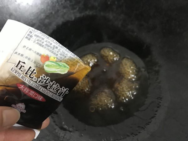 香茹蒸鹌鹑蛋丘比沙拉汁的做法步骤：10