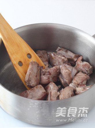 蜜汁小排的做法步骤:2