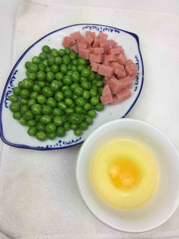 荷兰豆炒饭的做法步骤：4