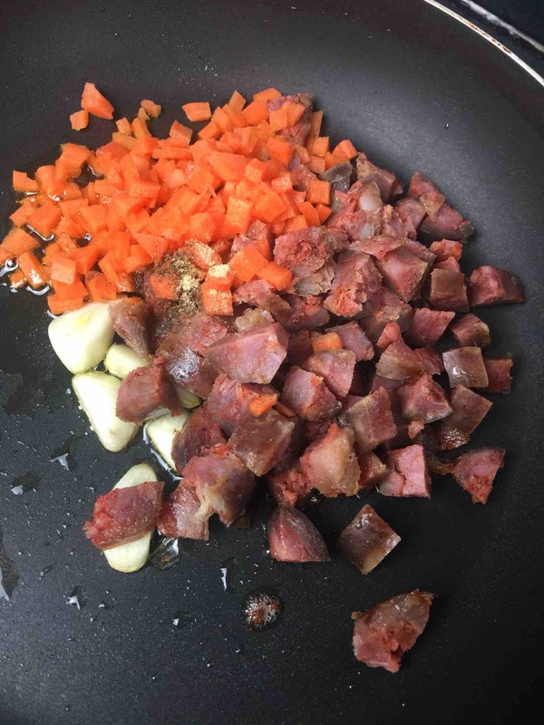 菠萝炒饭的做法步骤:4