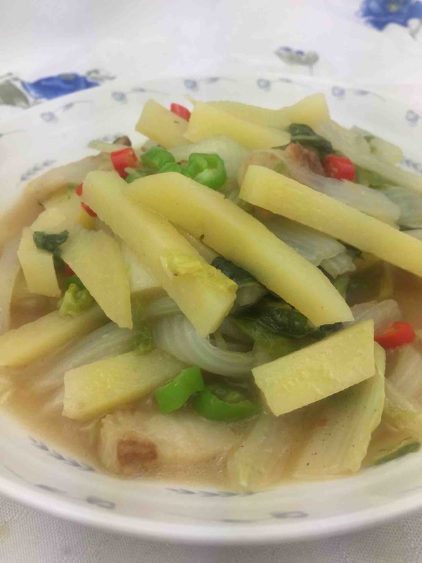 白菜炖土豆（家常做法）的做法步骤：13