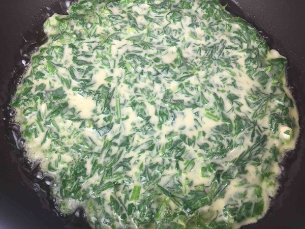 芹菜叶鸡蛋小麦粉饼的做法步骤:12