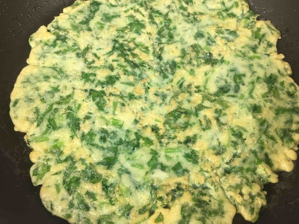 芹菜叶鸡蛋小麦粉饼的做法步骤:13