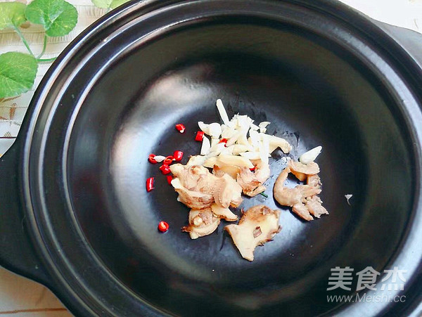 柠檬烧猪蹄的做法步骤：3