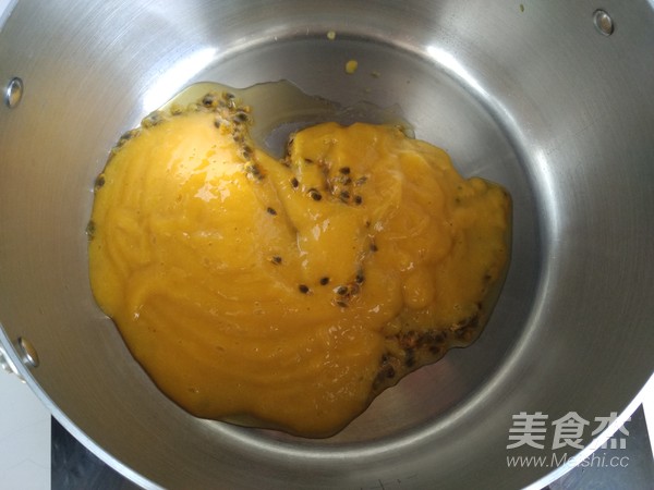 热带水果牛奶冰淇淋的做法步骤:4