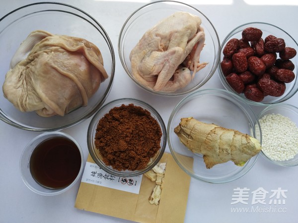 内有乾坤（猪肚乳鸽汤）的做法步骤：1
