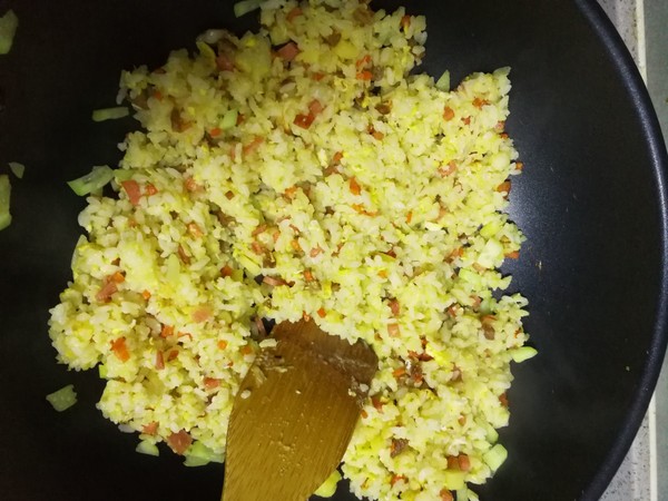 菠萝炒饭的做法步骤:8