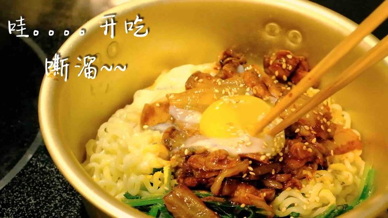辣白菜五花肉芝士拉面的做法步骤:11