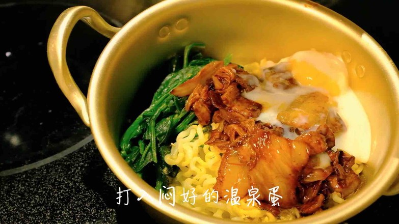 辣白菜五花肉芝士拉面的做法步骤:9