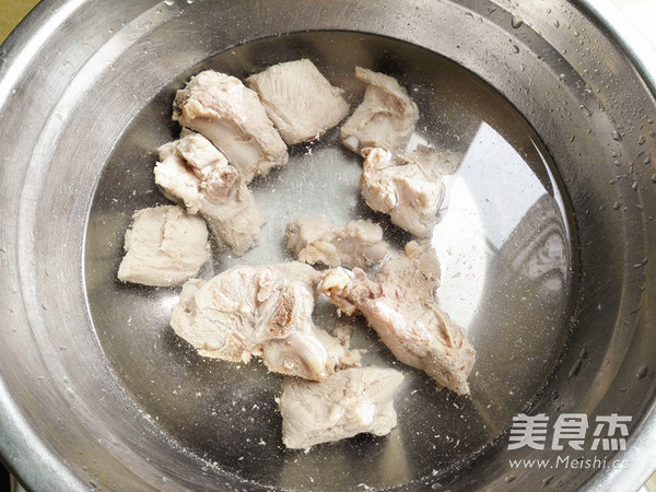 排骨煲的做法步骤:2