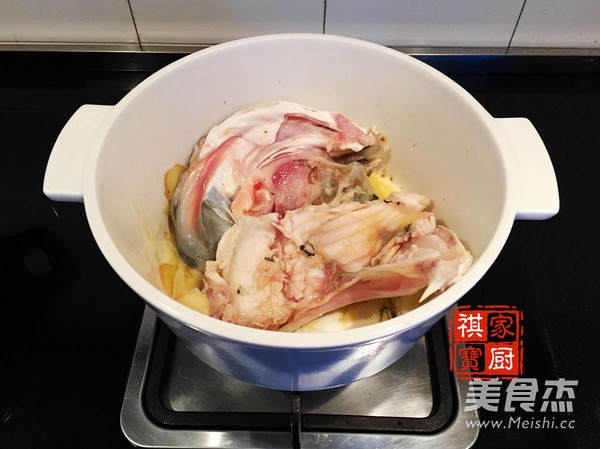 【祺宝家厨】  文蛤鱼头豆腐汤的做法步骤：8