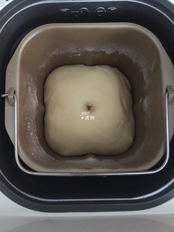 蜜汁叉烧包的做法步骤:8