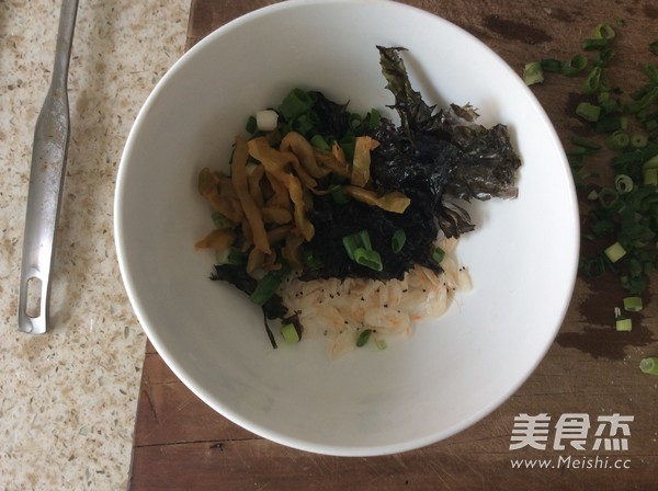 鲜香馄饨的做法步骤：3