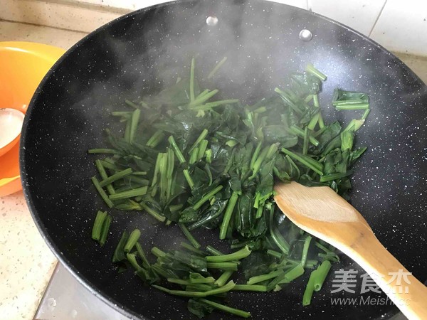 菠菜鸡蛋汤的做法步骤:10