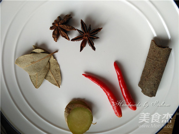 卤味大排的做法步骤：2
