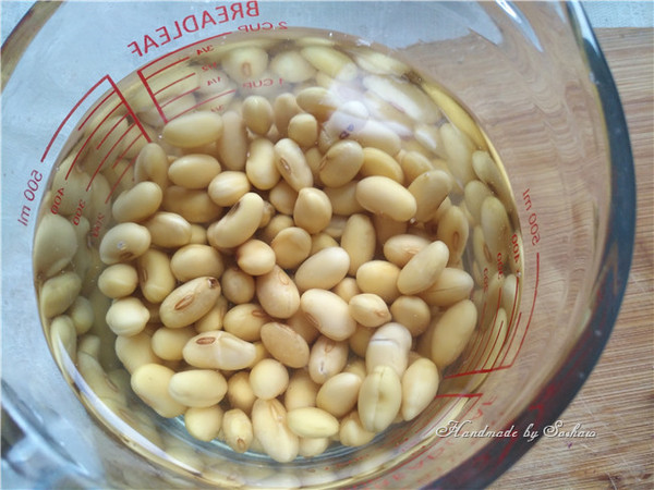 糯米银耳豆浆的做法步骤：1
