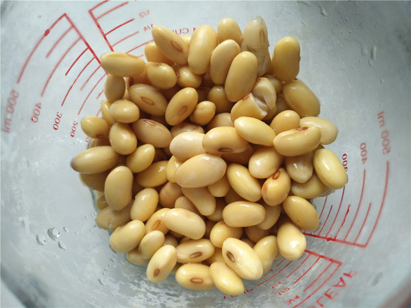 红枣核桃豆浆的做法步骤：1