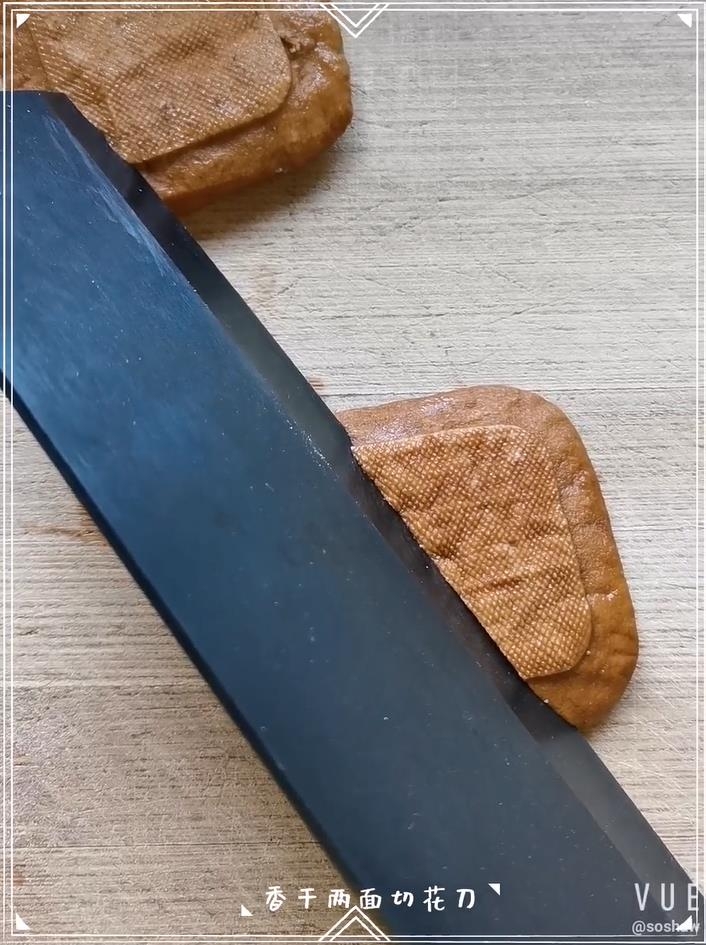 香干煲的做法步骤：1