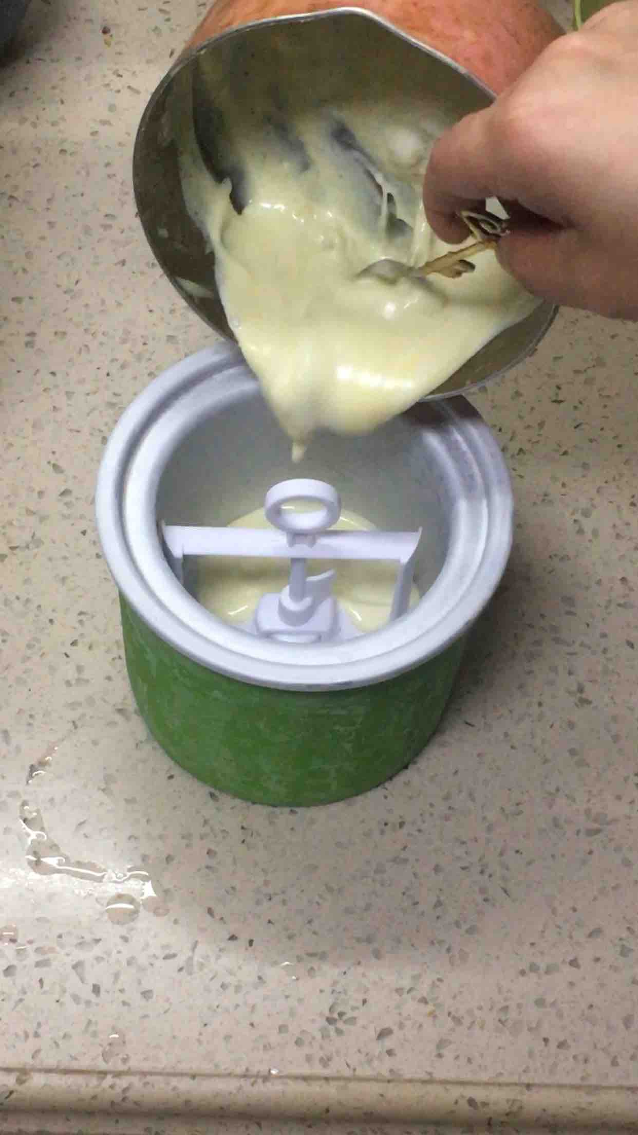 榴莲冰激凌的做法步骤:5