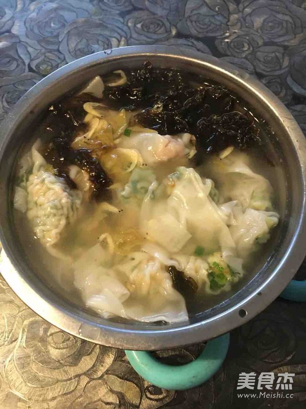 鲜虾韭菜馄饨的做法步骤：18