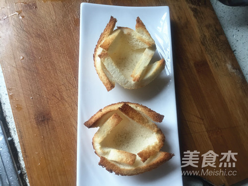 蛋炒饭吐司盅的做法步骤:14