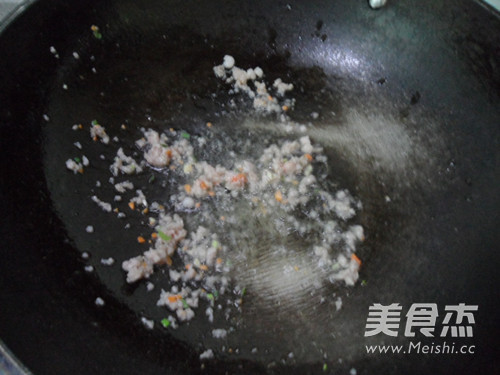 肉末蛋炒饭的做法步骤:2