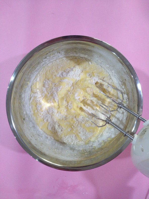 8寸戚风蛋糕的做法步骤:10