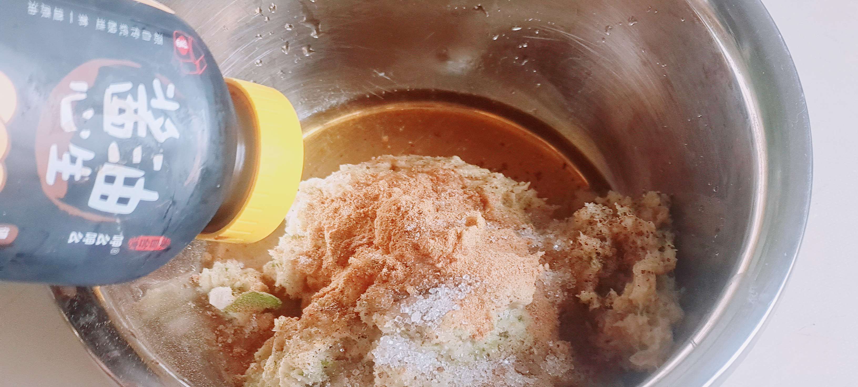 冬至大如年冬至就要吃饺子…白菜胡萝卜猪肉饺子的做法步骤:7