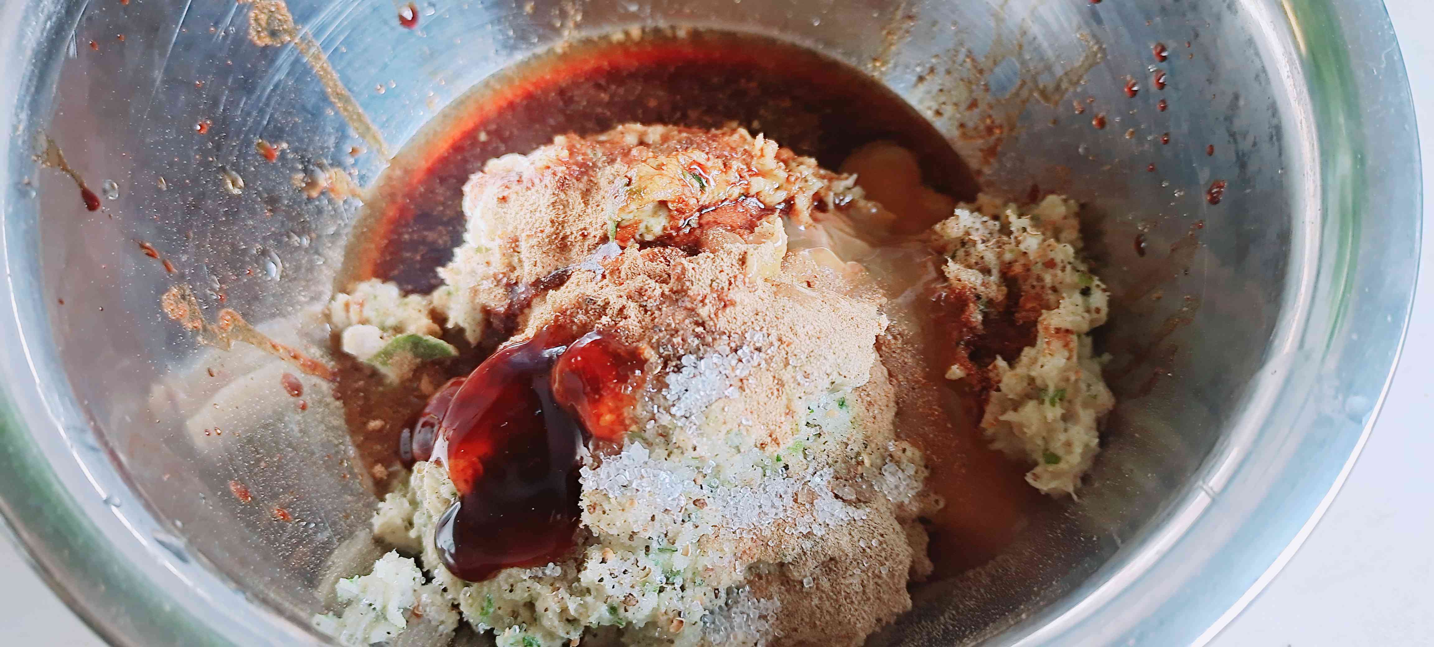 冬至大如年冬至就要吃饺子…白菜胡萝卜猪肉饺子的做法步骤:8
