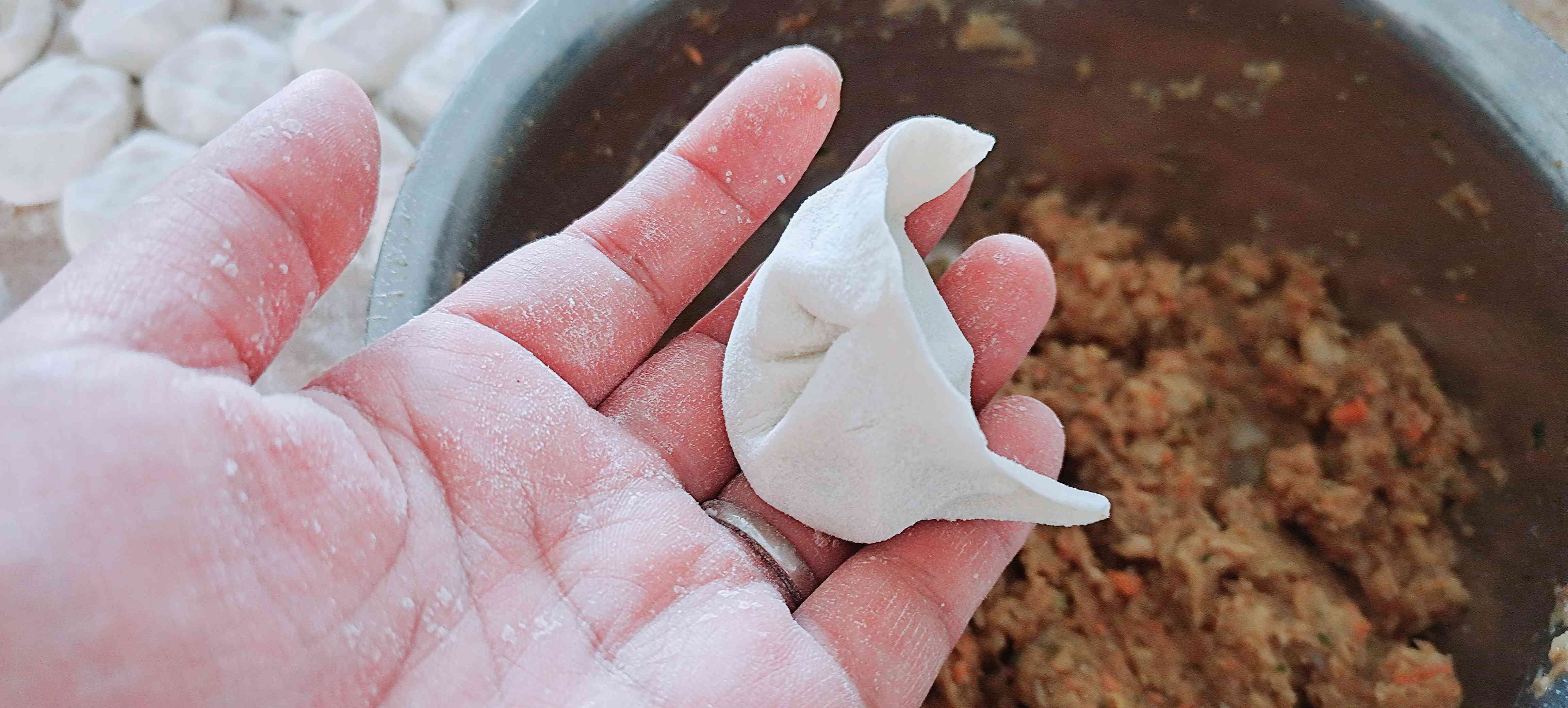 冬至大如年冬至就要吃饺子…白菜胡萝卜猪肉饺子的做法步骤:12