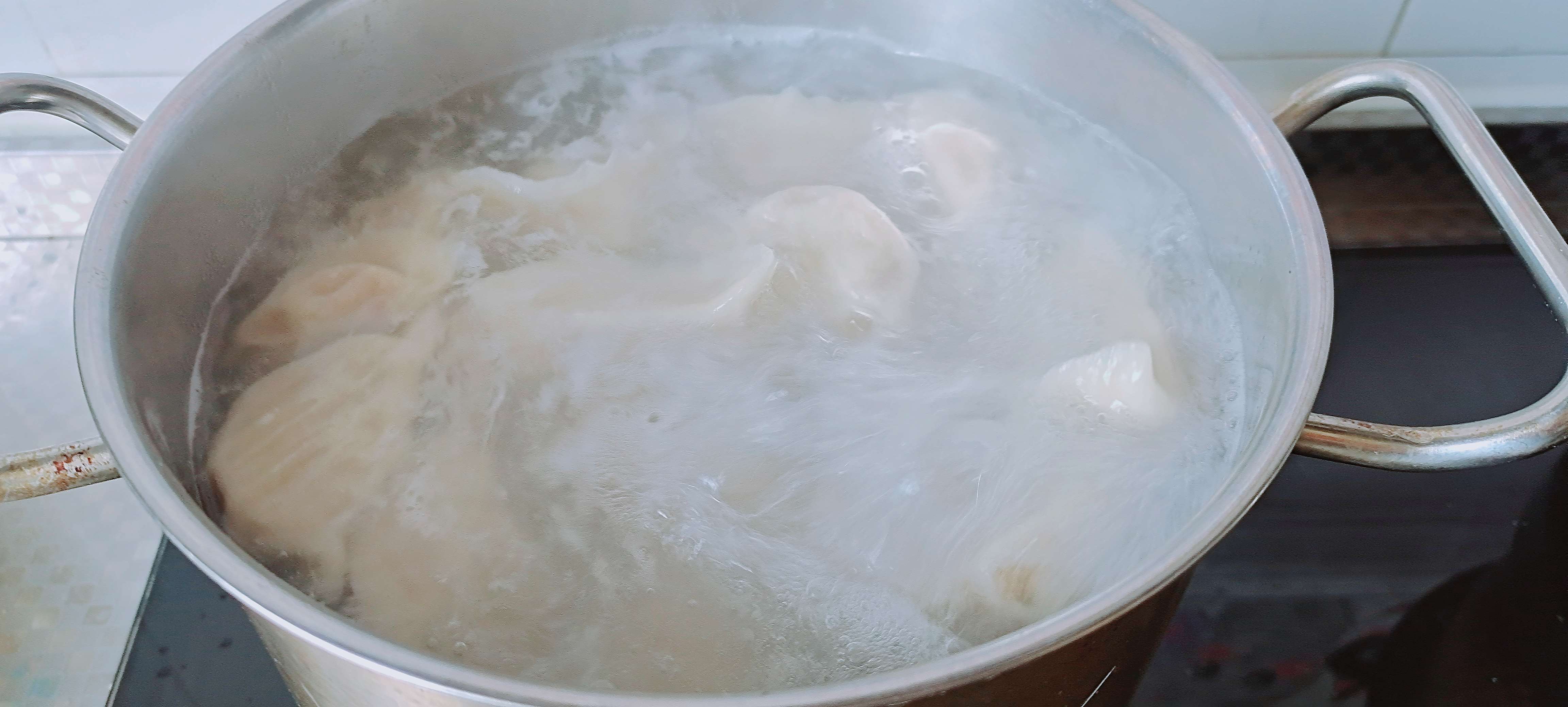 冬至大如年冬至就要吃饺子…白菜胡萝卜猪肉饺子的做法步骤:14