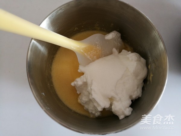彩虹纸杯蛋糕的做法步骤：10