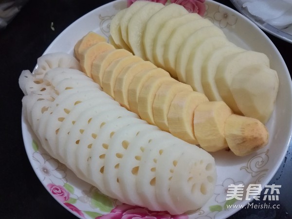 火锅菜的做法步骤：1