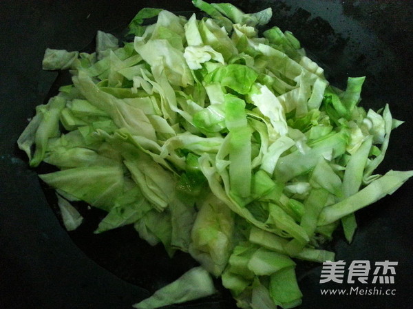 虾拌菜的做法步骤：1