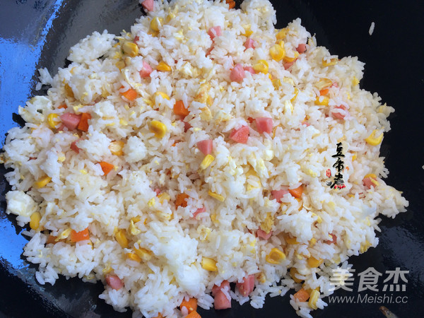 香肠蛋炒饭的做法步骤:6