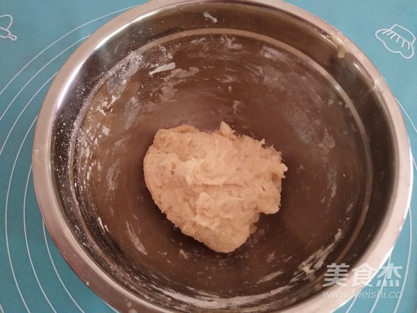红豆沙面包卷的做法步骤:2