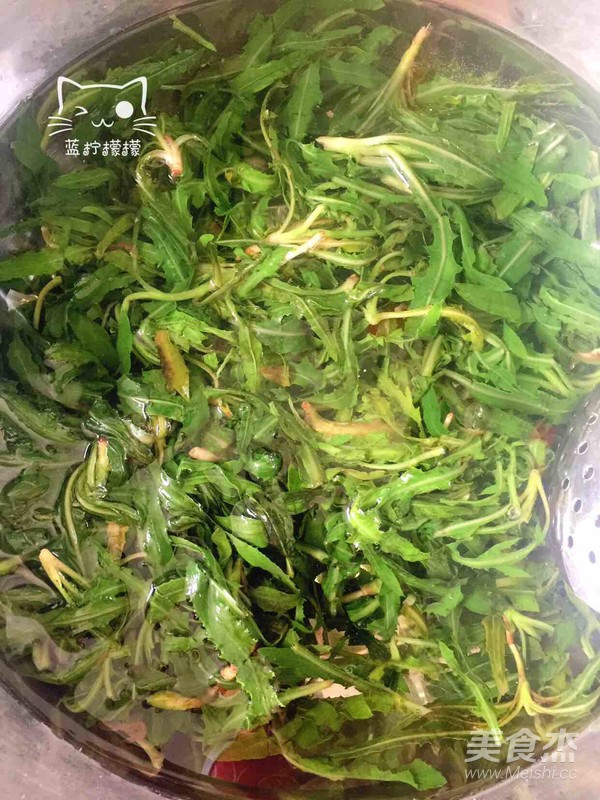 凉拌苦菜的做法步骤:9