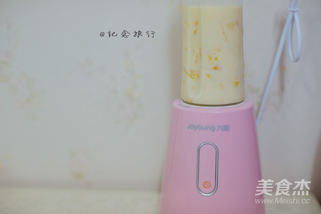 健康无添加的芒果奶昔的做法步骤:4