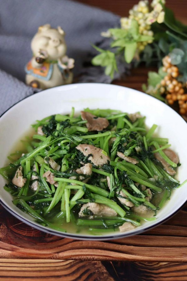 茼蒿炒肉的做法步骤：8