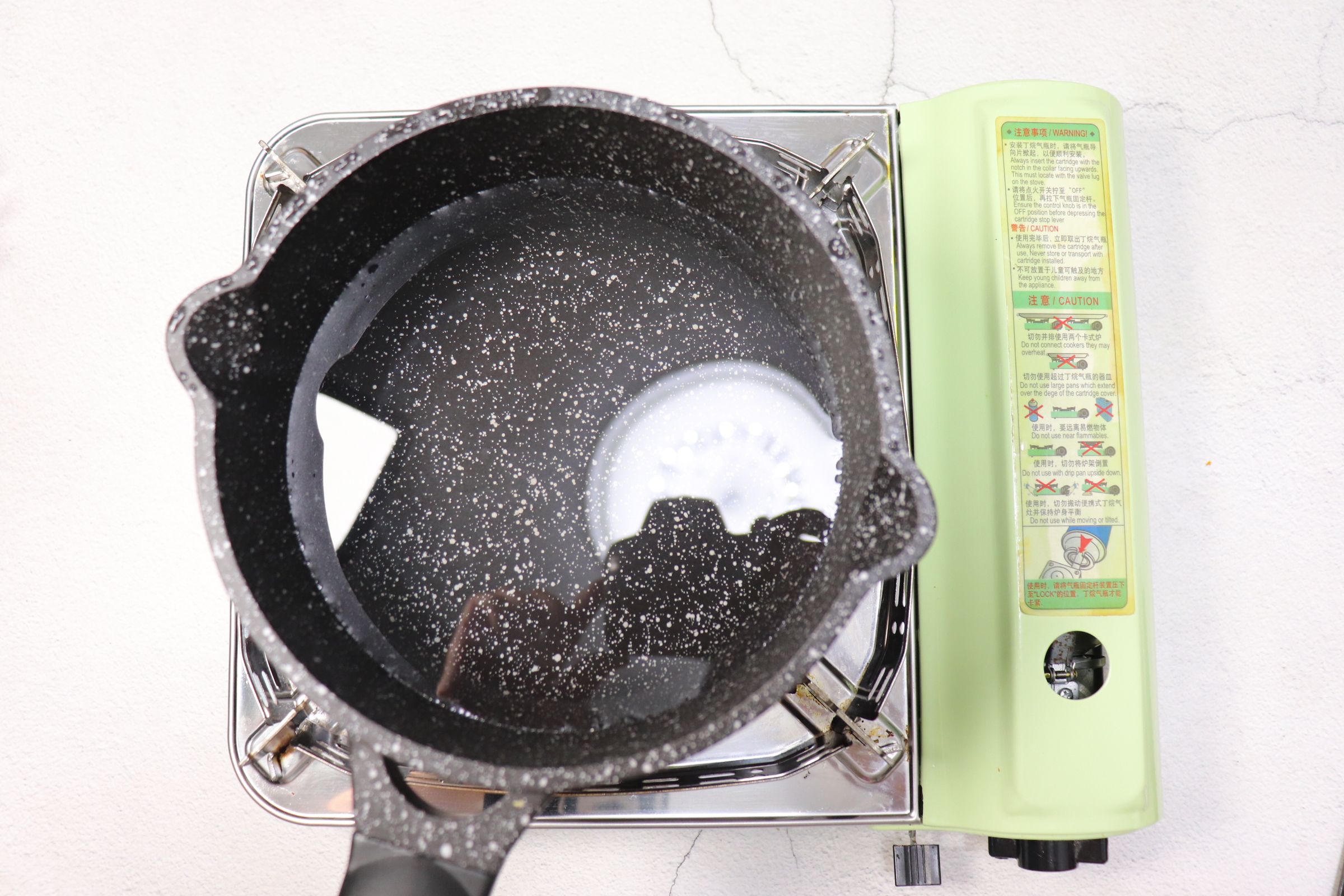 冬日暖身饮品~红糖姜枣煮蛋的做法步骤:2