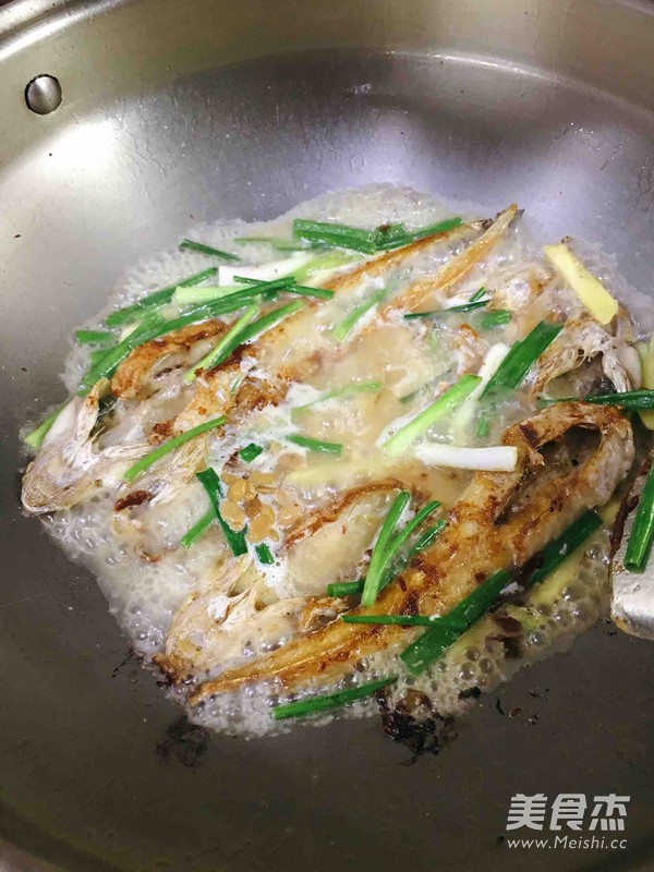 煎煮百甲鱼的做法步骤：6