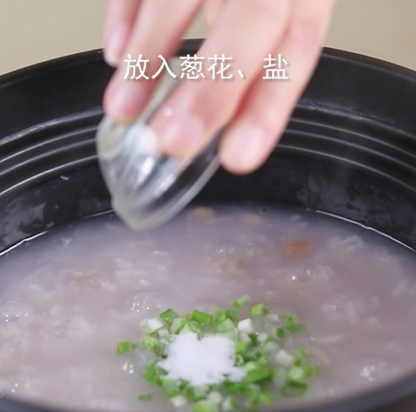 食美粥-蔬菜粥系列“藕丁花生粥”花生莲藕粥 宝宝辅食 砂锅炖锅做法易学易做的做法步骤：4