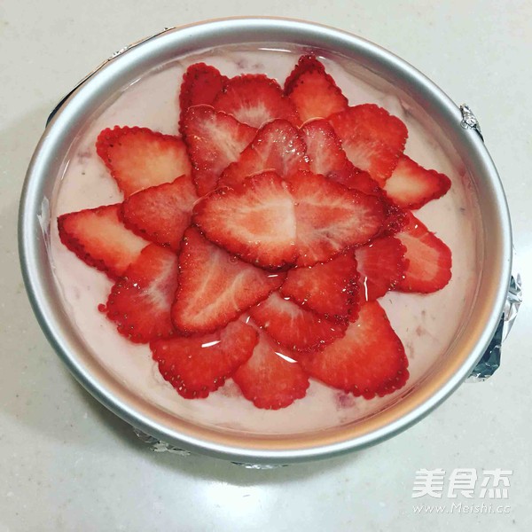 草莓慕斯的做法步骤:4